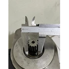 Pompa Hidrolik Triple Gear Pump 14782798 Heavy Duty untuk Alat Berat dan Sistem Hidrolik Industri 3