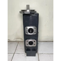 Pompa Hidrolik Triple Gear Pump 14782798 Heavy Duty untuk Alat Berat dan Sistem Hidrolik Industri